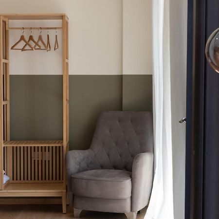 Luxurious 3-Bedroom Seaside Retreat Fully Renovated In 2025 Athena Bagian luar foto