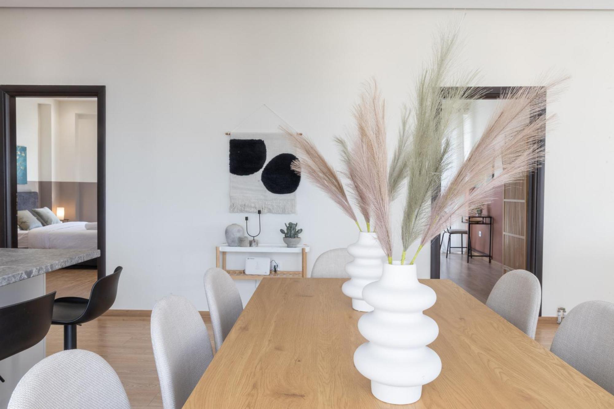 Luxurious 3-Bedroom Seaside Retreat Fully Renovated In 2025 Athena Bagian luar foto