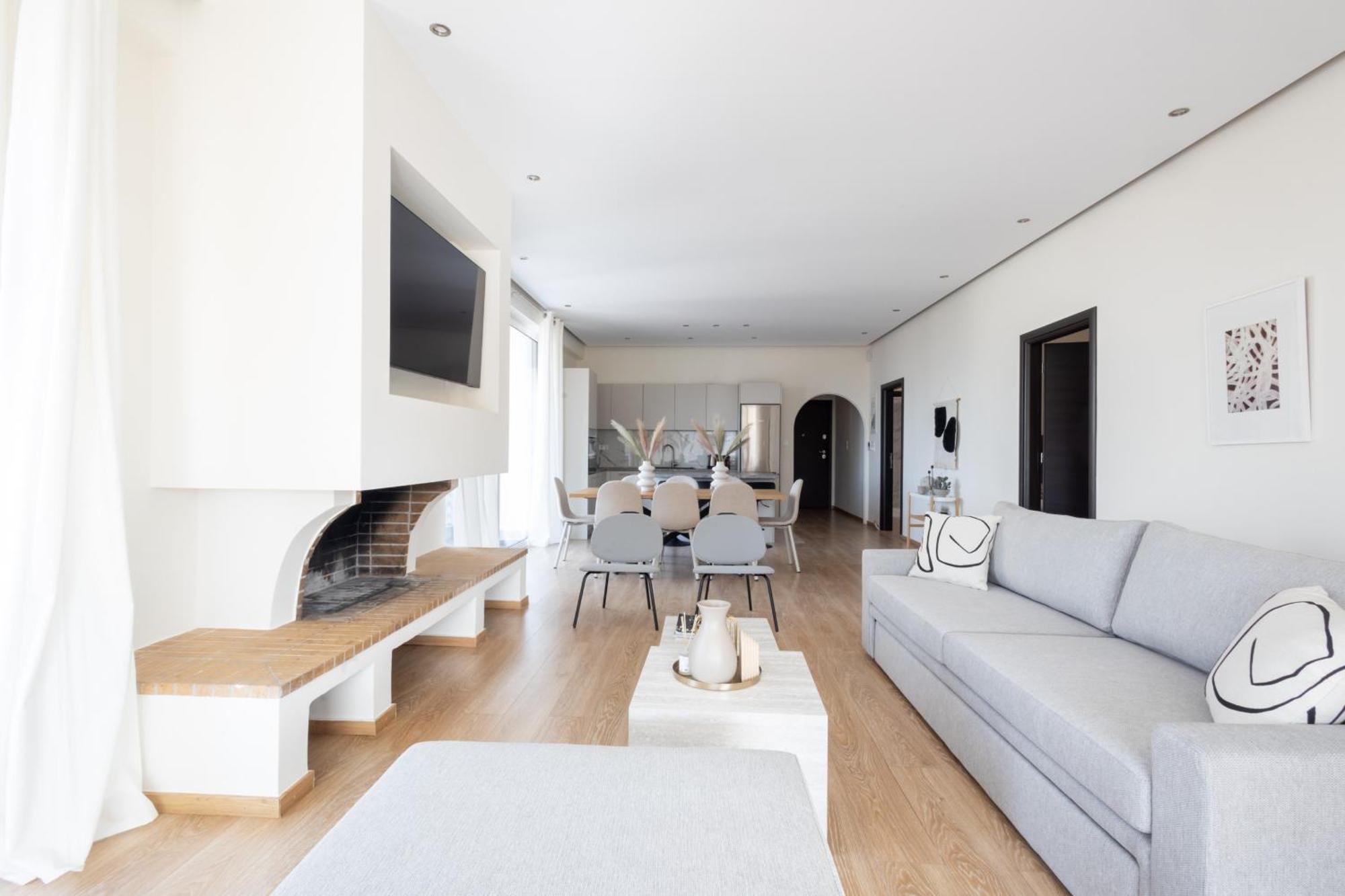 Luxurious 3-Bedroom Seaside Retreat Fully Renovated In 2025 Athena Bagian luar foto