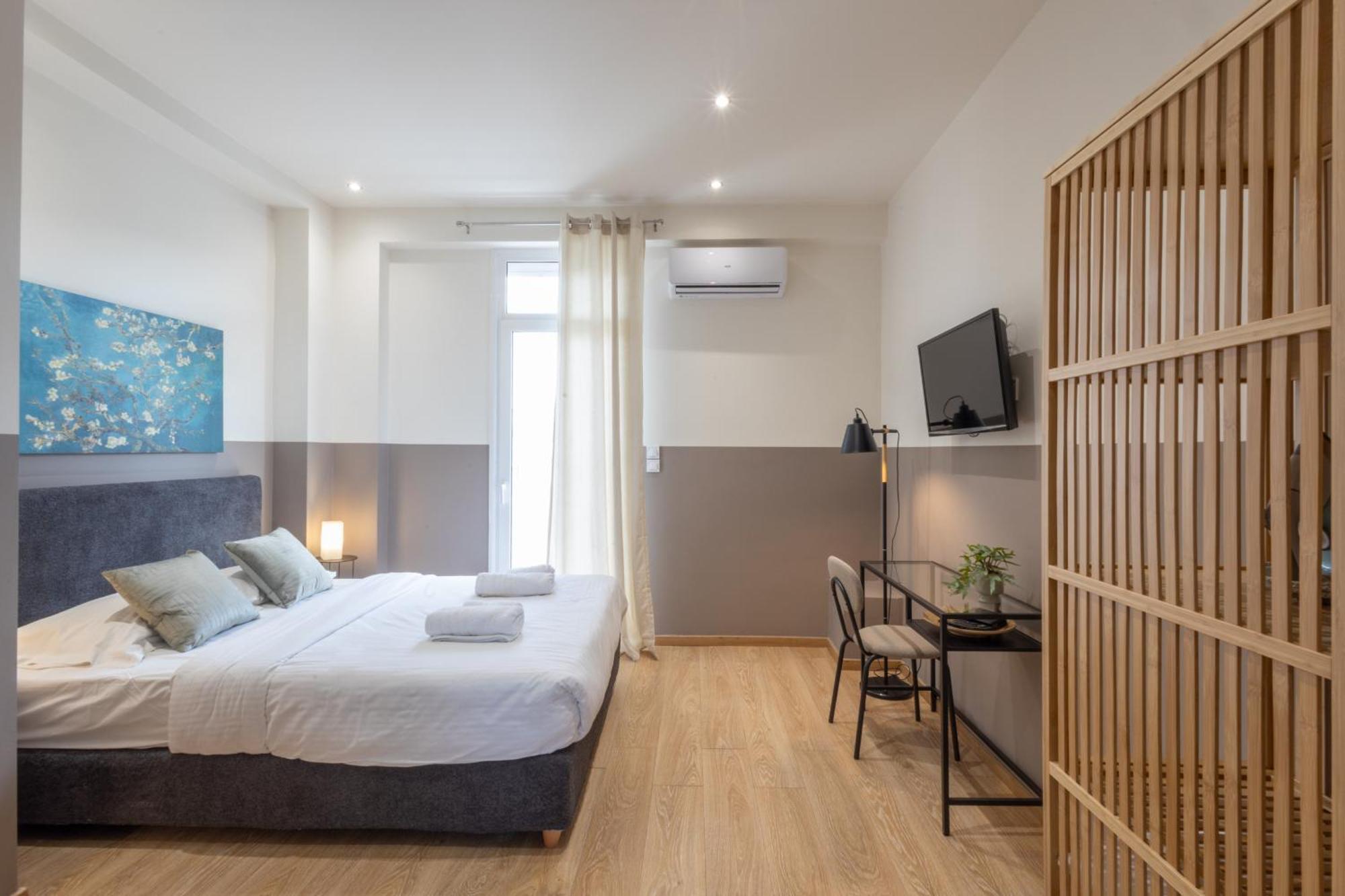 Luxurious 3-Bedroom Seaside Retreat Fully Renovated In 2025 Athena Bagian luar foto